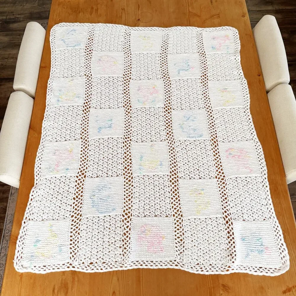 [Vintage] Handmade White Crochet Baby Crib Blanket Animals Rabbit Elephant Ducks